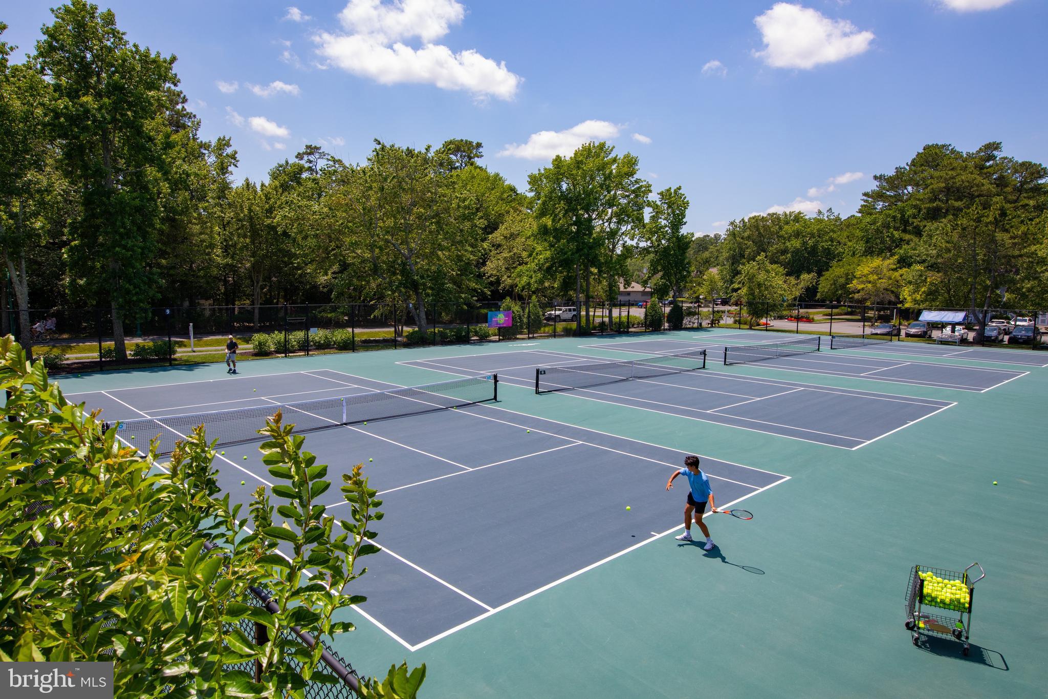 604 Dover House Road, Unit 604S Bethany Beach, DE 19930 - Photo 43 of 43 a tennis court view