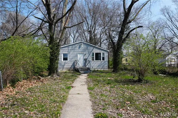 $45,000 | 457 Mildred Avenue, East St. Louis, IL 62206