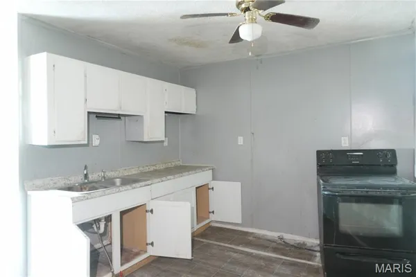 $45,000 | 457 Mildred Avenue, East St. Louis, IL 62206