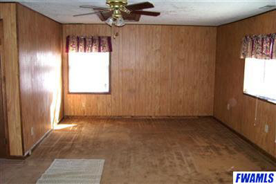 2605 East Tillman Road Fort Wayne, IN 46816 - Photo 3 of 12 Gallery Image 3