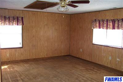 2605 East Tillman Road Fort Wayne, IN 46816 - Photo 5 of 12 Gallery Image 5