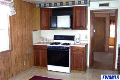 2605 East Tillman Road Fort Wayne, IN 46816 - Photo 6 of 12 Gallery Image 6