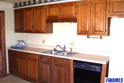 2605 East Tillman Road Fort Wayne, IN 46816 - Photo 7 of 12 Gallery Image 7