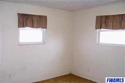2605 East Tillman Road Fort Wayne, IN 46816 - Photo 9 of 12 Gallery Image 9