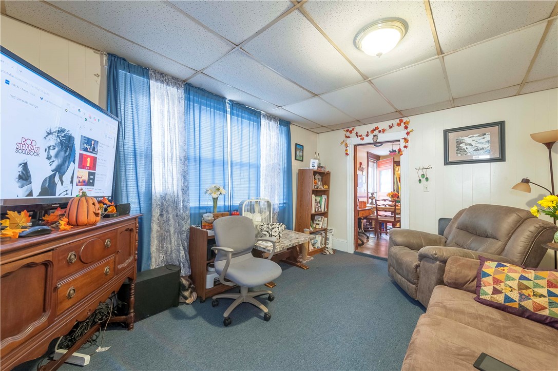 47 Transit Street Woonsocket, RI 02895 - Photo 4 of 33 Gallery Image 4