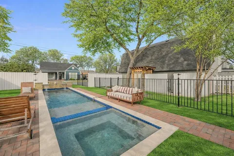 $950,000 | 811 North Church Street, McKinney, TX 75069