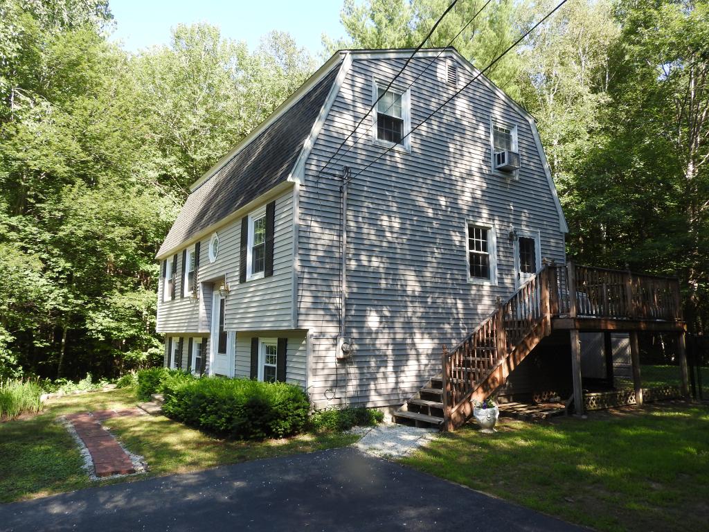 23 Colby Road Kingston, NH 03848 - Photo 3 of 20