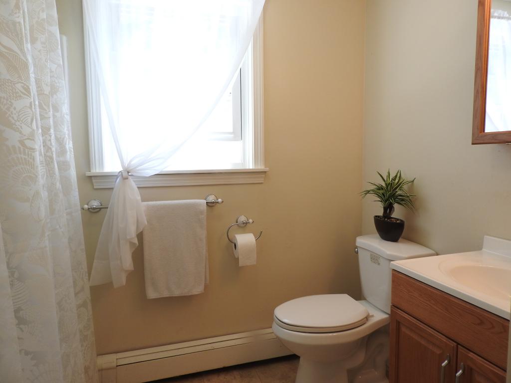 23 Colby Road Kingston, NH 03848 - Photo 9 of 20