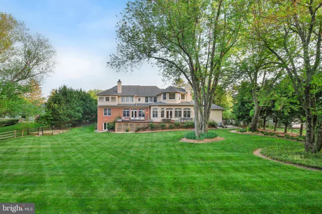 $2,995,000 | 11724 Gainsborough Road, Potomac, MD 20854