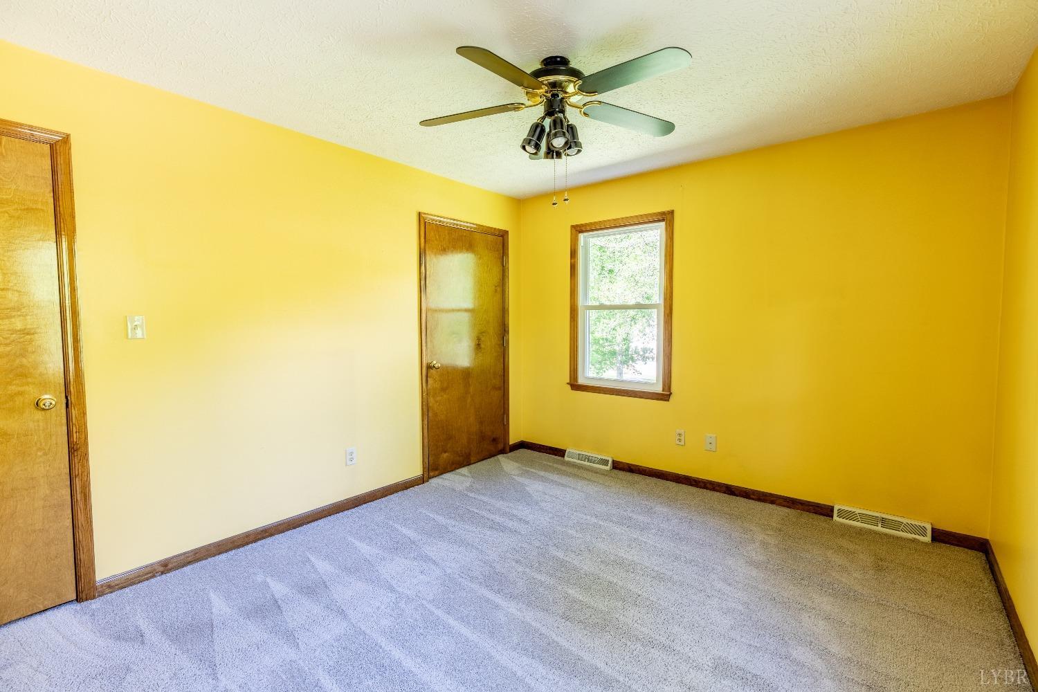 701 Kings Road Lynchburg, VA 24503 - Photo 17 of 34 Gallery Image 17