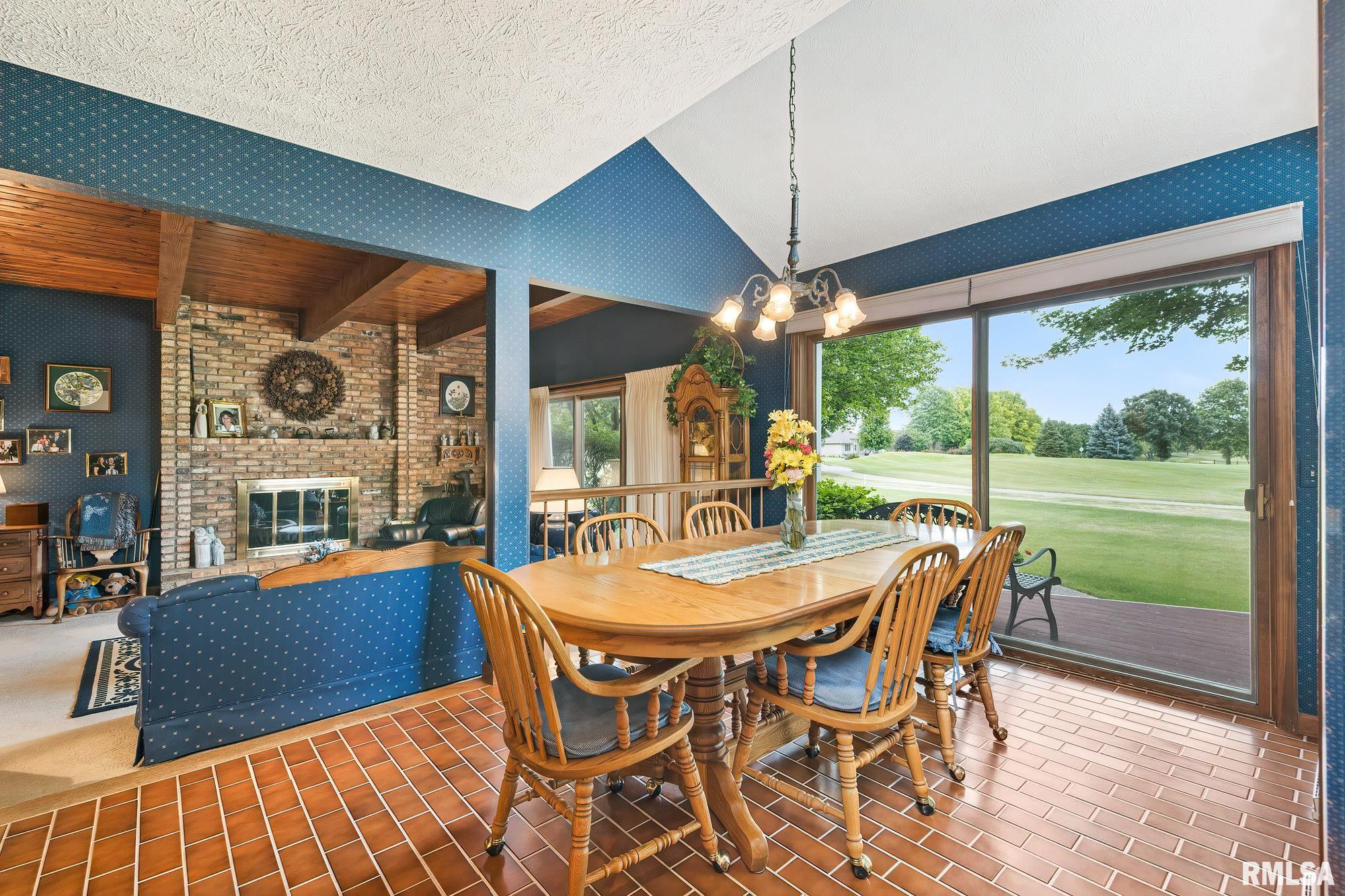 6595 James Road Bettendorf, IA 52722 - Photo 14 of 46 Gallery Image 14