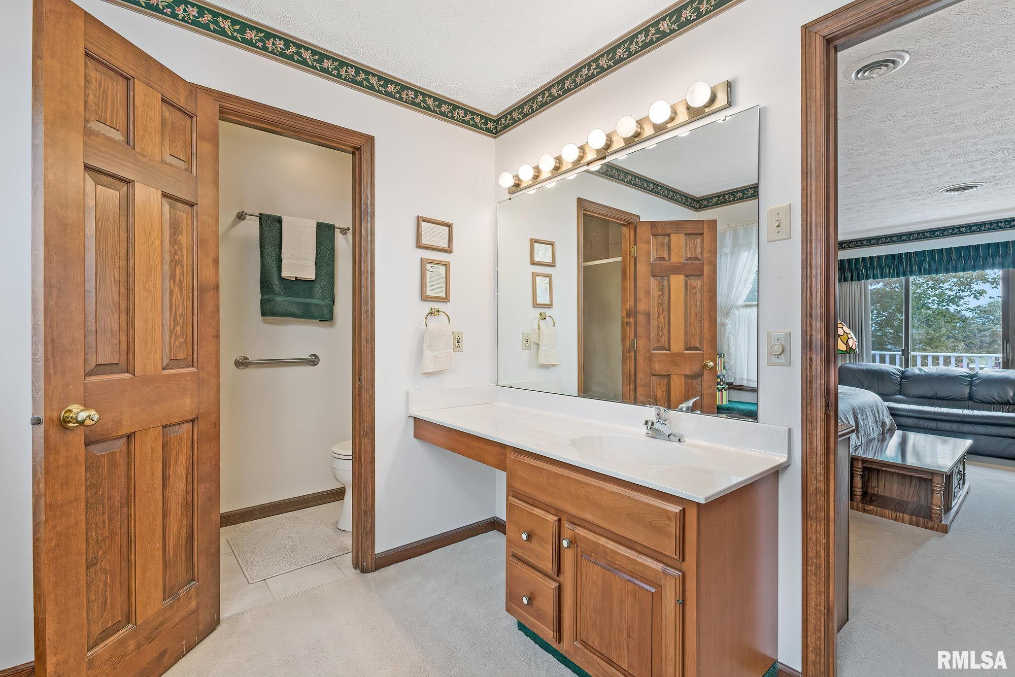 6595 James Road Bettendorf, IA 52722 - Photo 22 of 46 Gallery Image 22