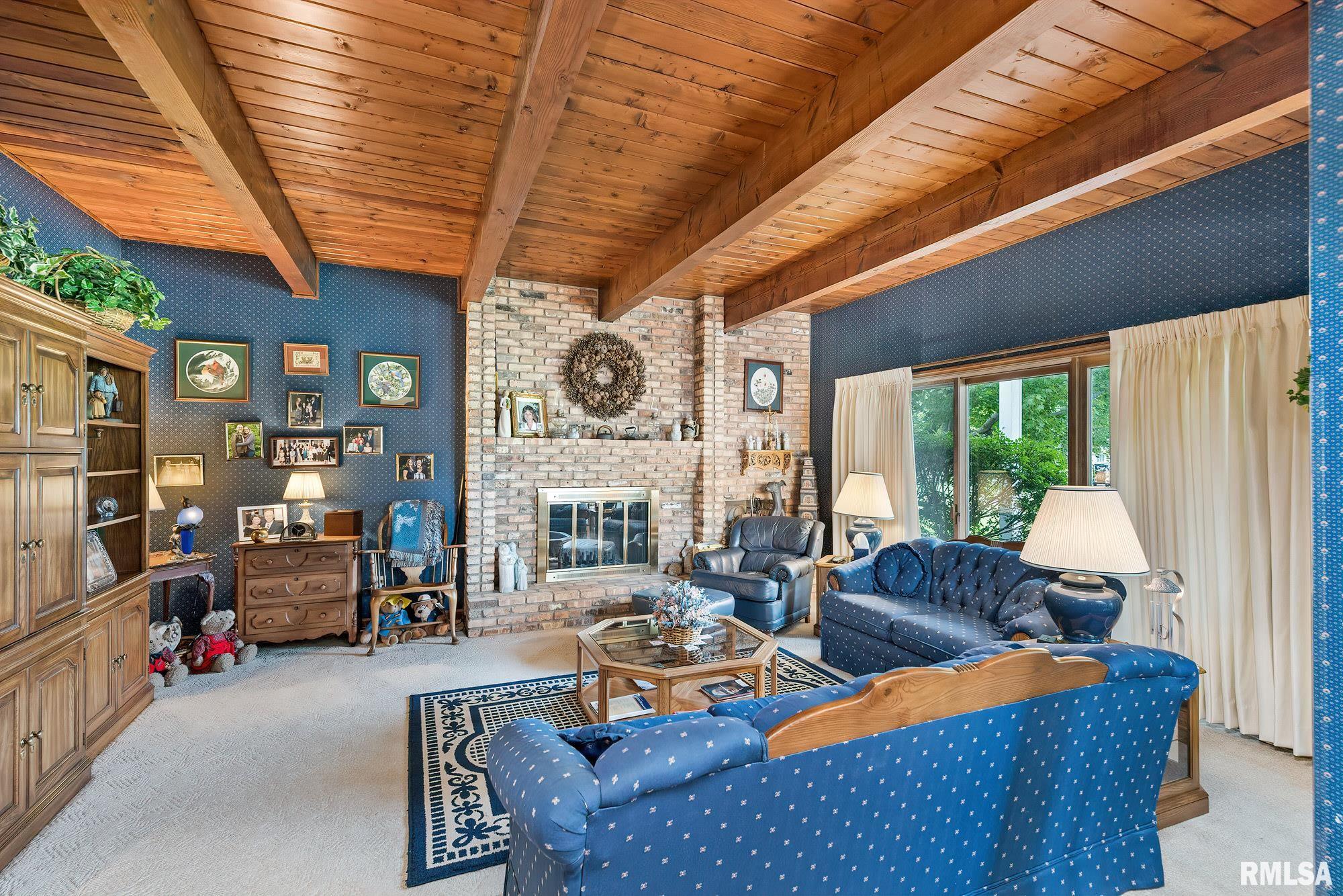 6595 James Road Bettendorf, IA 52722 - Photo 9 of 46 Gallery Image 9