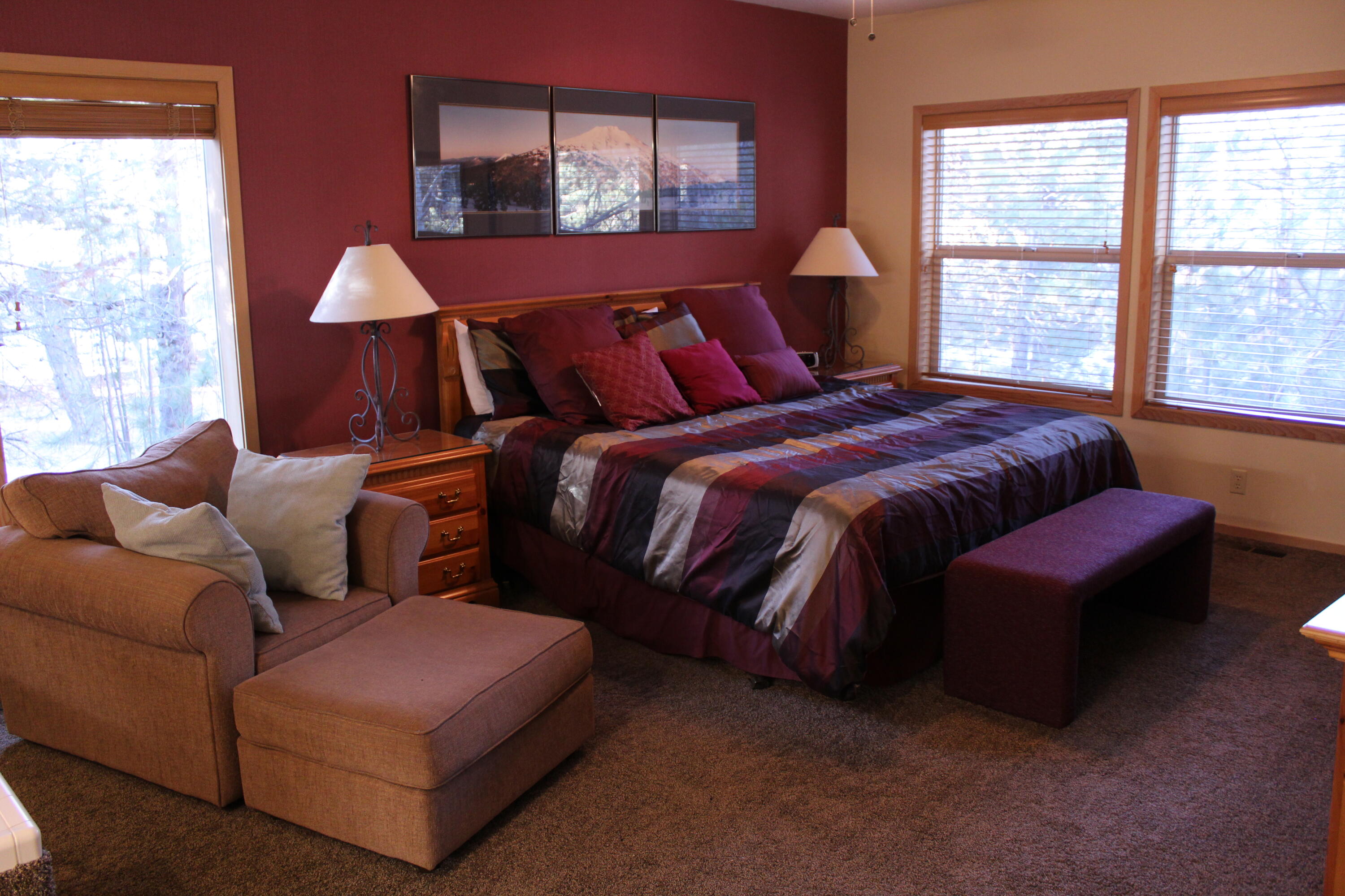 57395-40d1 Beaver Ridge Loop Sunriver, OR 97707 - Photo 15 of 21 15-MstrRoom-R40