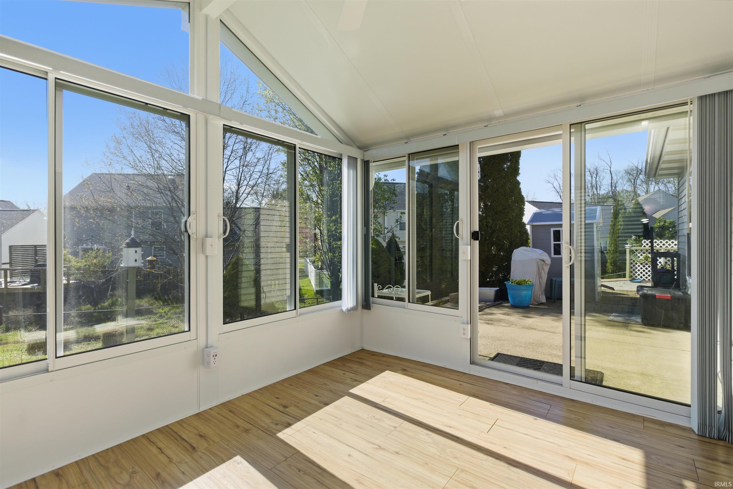 408 Wylie Farm Road Bloomington, IN 47401 - Photo 11 of 36