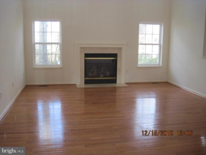 1346 Ridge Commons Boulevard Hanover, MD 21076 - Photo 4 of 10 Family Room
