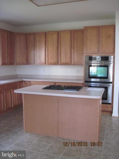 1346 Ridge Commons Boulevard Hanover, MD 21076 - Photo 5 of 10 Kitchen