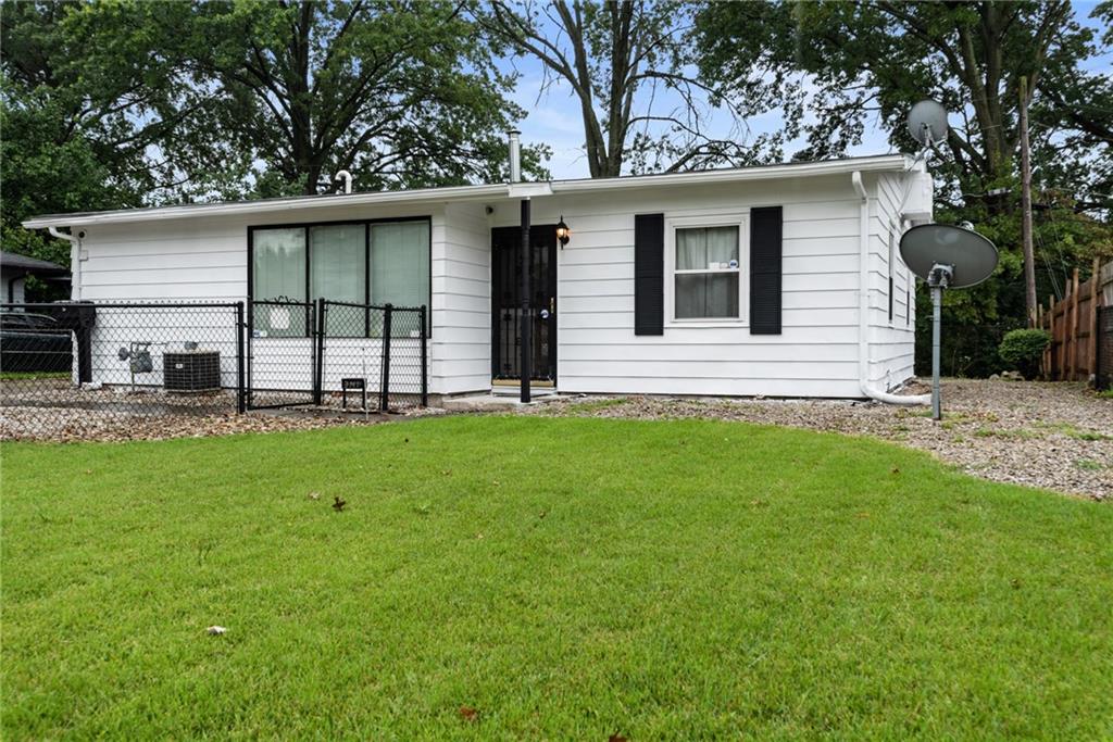 3141 Normandy Road Indianapolis, IN 46222 - Photo 1 of 17