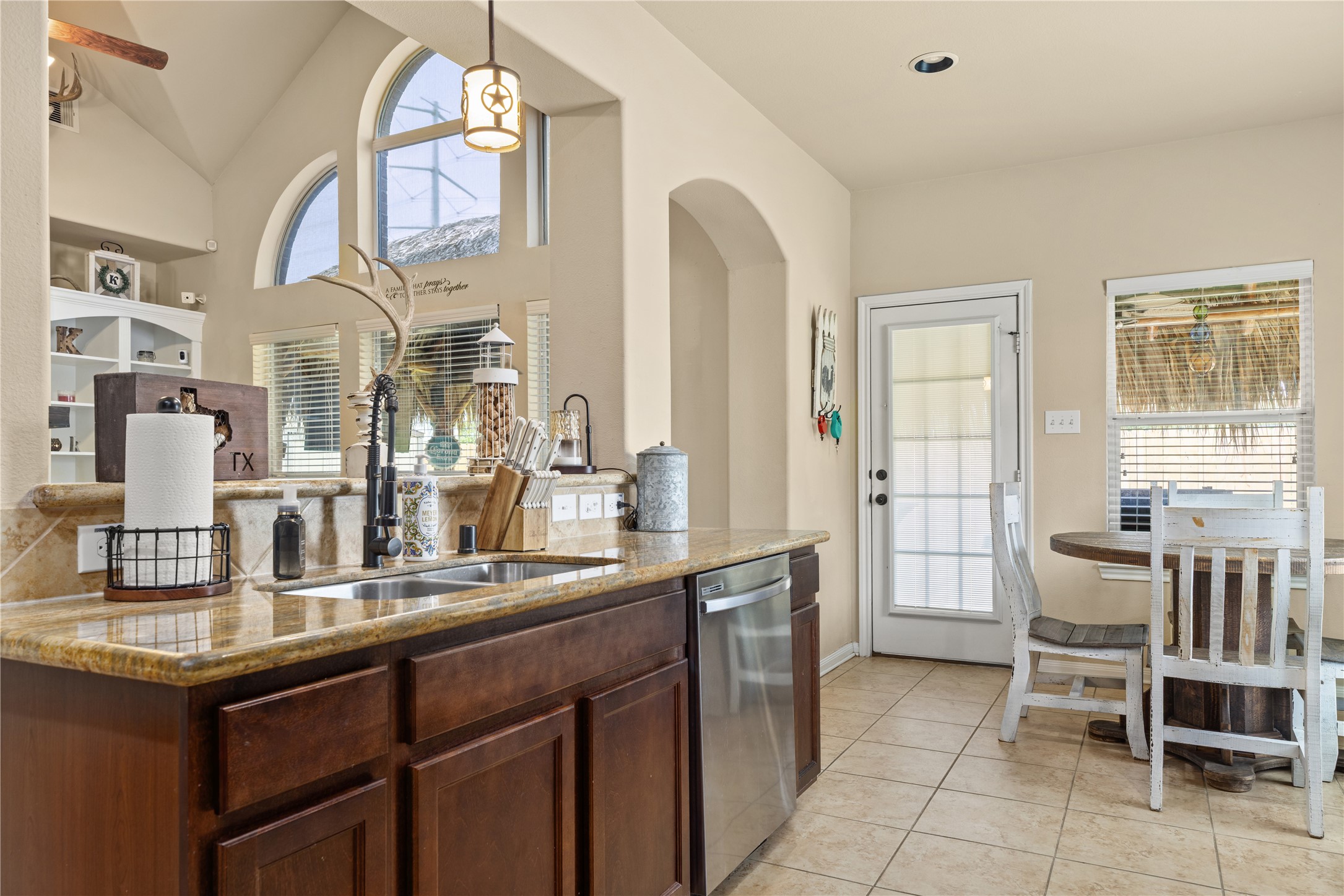 1010 Nantucket Street Pasadena, TX 77503 - Photo 16 of 46 Another view of the kitchen with plenty of cabinets.