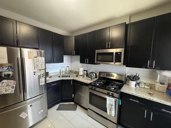 $995,000 | 3041 West Fullerton Avenue, Chicago, IL 60647