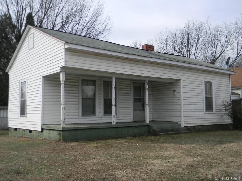 723 Bringle Ferry Road Salisbury, NC 28144 - Photo 1 of 18 Gallery Image 1