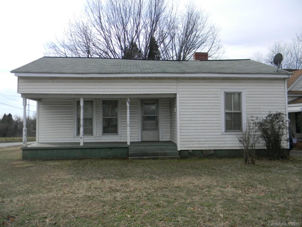 723 Bringle Ferry Road Salisbury, NC 28144 - Photo 2 of 18 Gallery Image 2