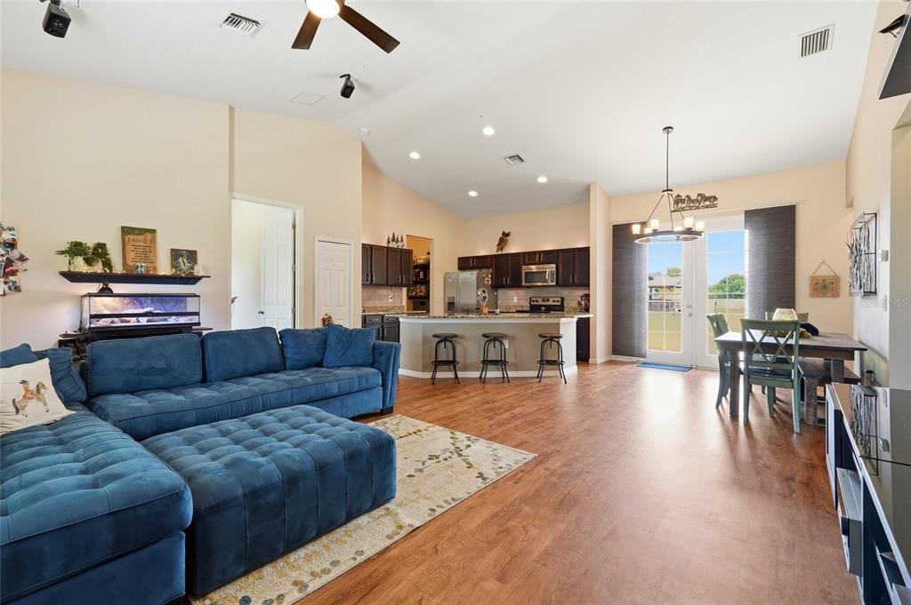 6104 Spencer Parrish Road Parrish, FL 34219 - Photo 10 of 51 Gallery Image 10