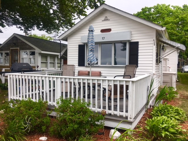 17E Andrew Comstock Road Warwick, RI 02886 - Photo 3 of 18
