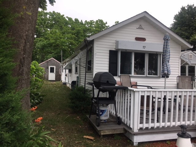 17E Andrew Comstock Road Warwick, RI 02886 - Photo 4 of 18