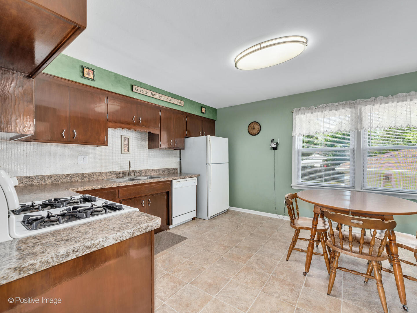 10930 Princess Avenue Chicago Ridge, IL 60415 - Photo 7 of 25