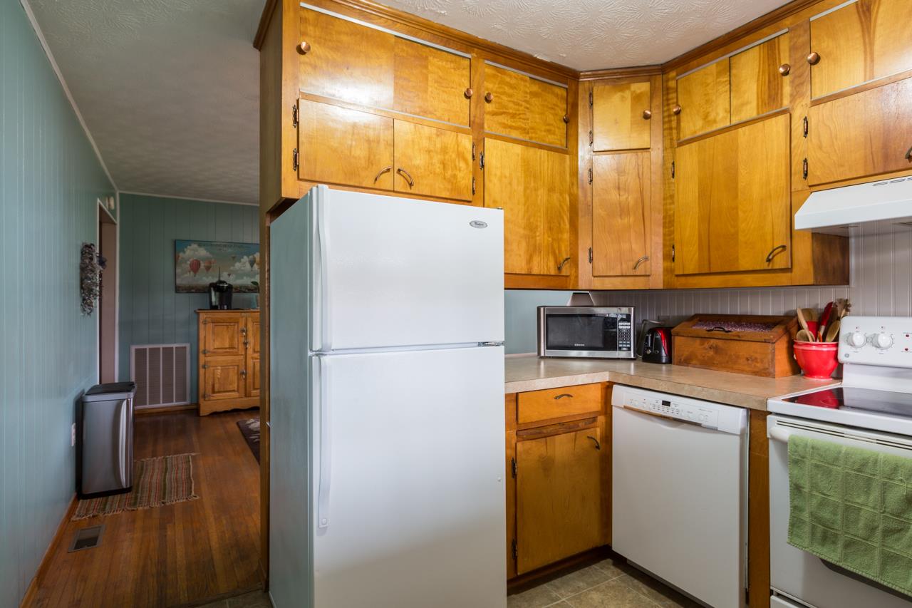 2439 Fairview Road Mount Crawford, VA 22841 - Photo 3 of 27 The kitchen leads directly into the dining room.