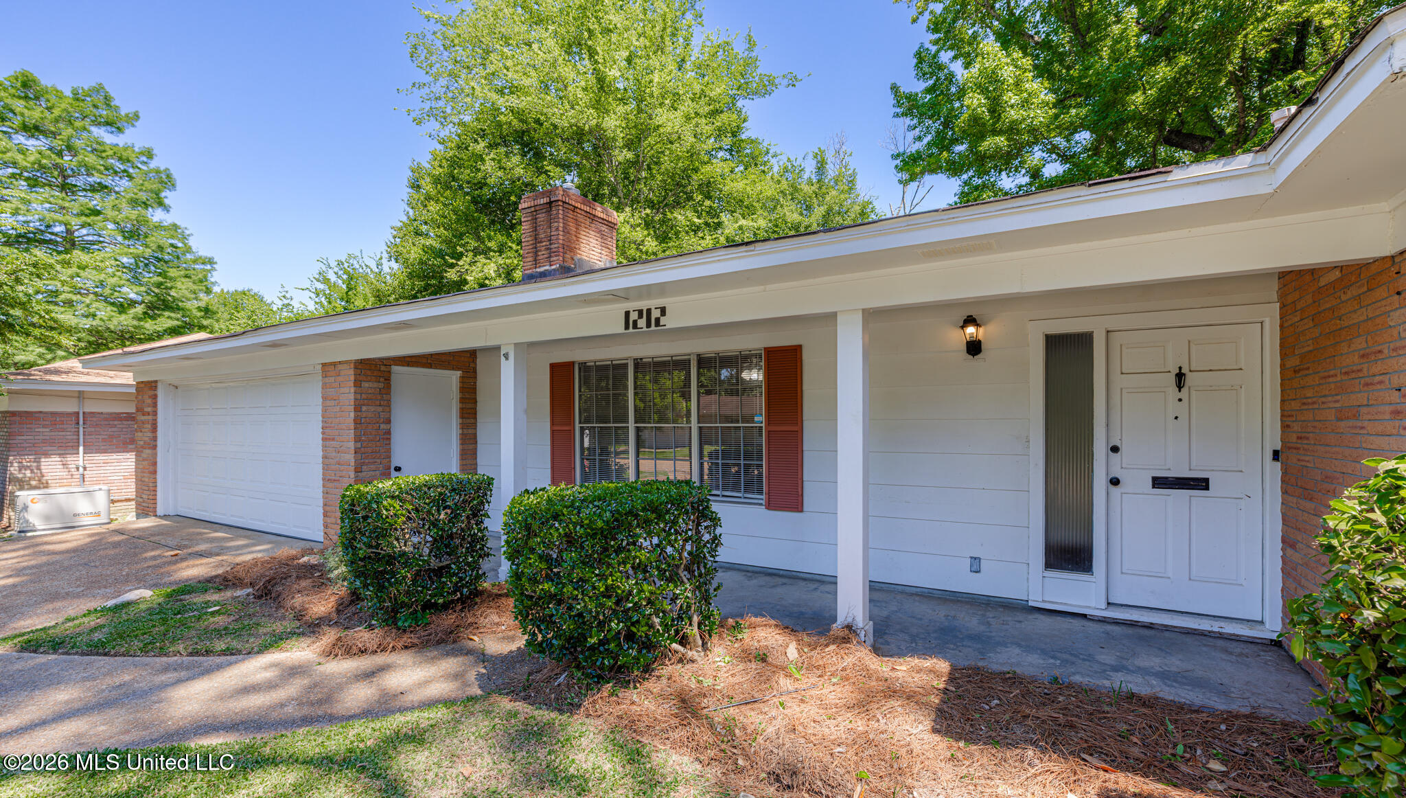 1212 Springdale Drive Jackson, MS 39211 - Photo 4 of 33 1R4A6989