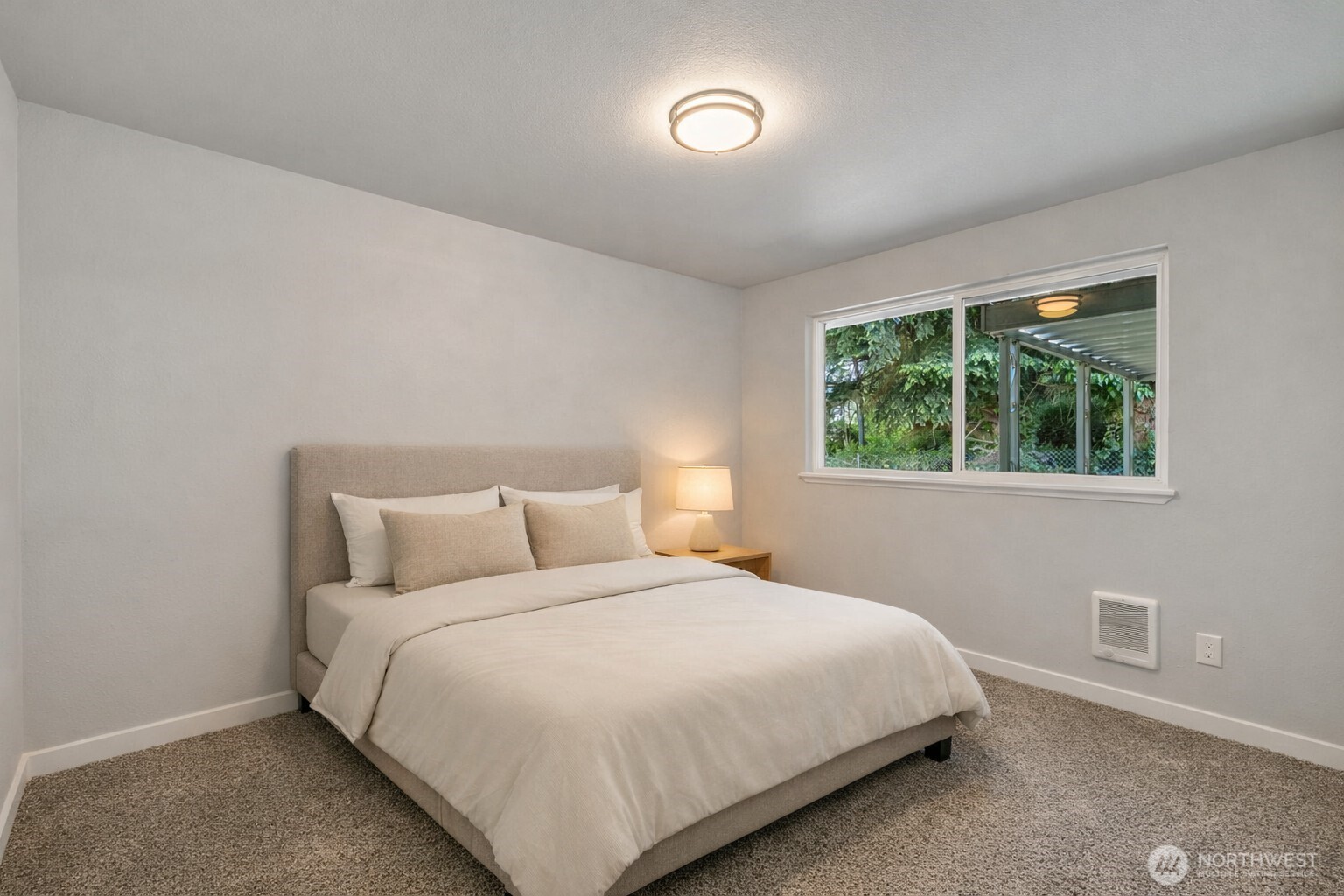 12833 9th Avenue Southwest Burien, WA 98146 - Photo 29 of 39
