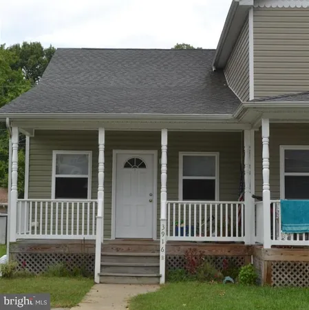 $1,795 | 3916 6th Street, Unit B, North Beach, MD 20714