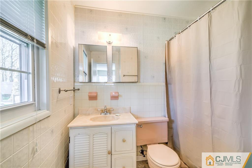 2 Wheeler Road Kendall Park, NJ 08824 - Photo 16 of 24 Gallery Image 16