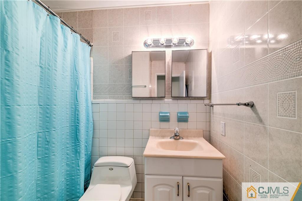 2 Wheeler Road Kendall Park, NJ 08824 - Photo 19 of 24 Gallery Image 19