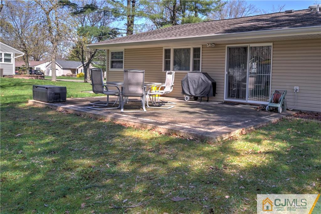2 Wheeler Road Kendall Park, NJ 08824 - Photo 20 of 24 Gallery Image 20