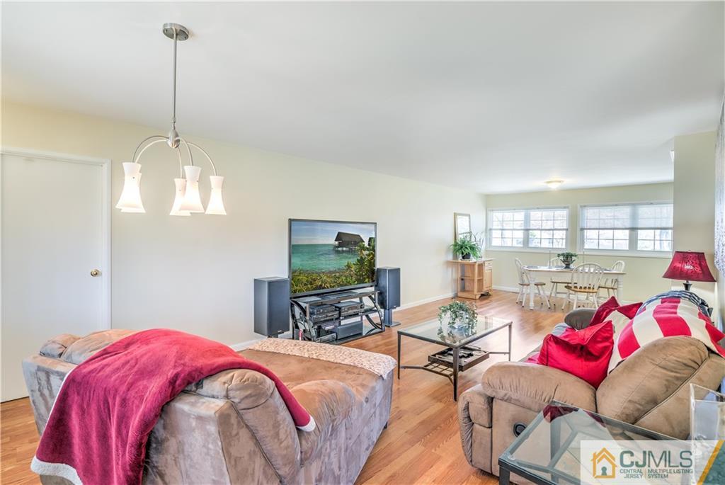2 Wheeler Road Kendall Park, NJ 08824 - Photo 5 of 24 Gallery Image 5