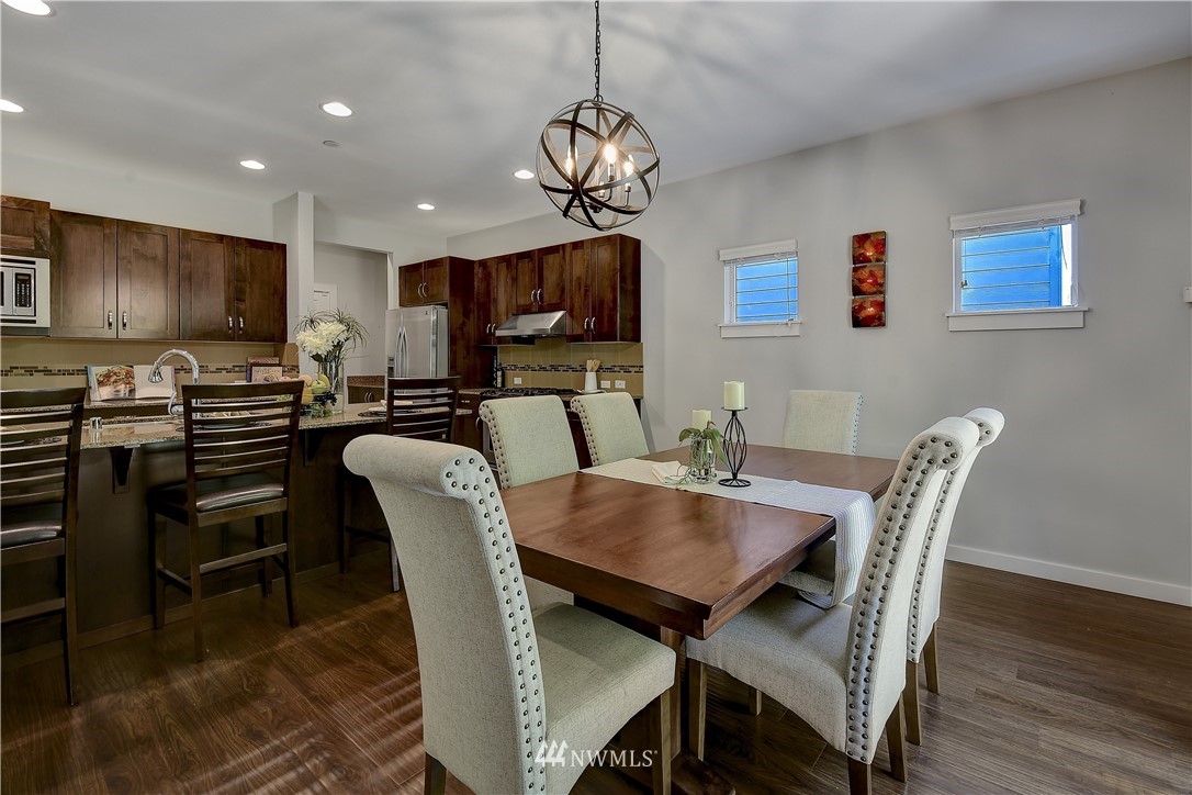 15790 Southeast 164th Place Renton, WA 98058 - Photo 11 of 28 Gallery Image 11