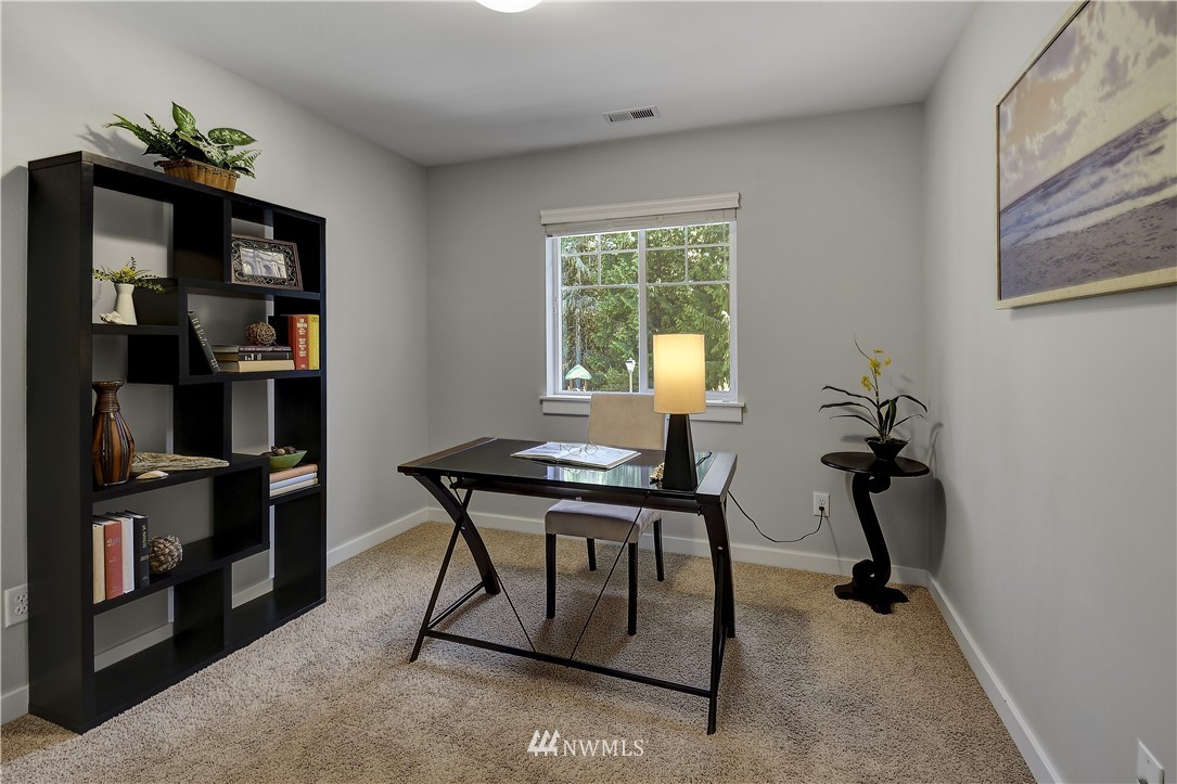 15790 Southeast 164th Place Renton, WA 98058 - Photo 19 of 28 Gallery Image 19