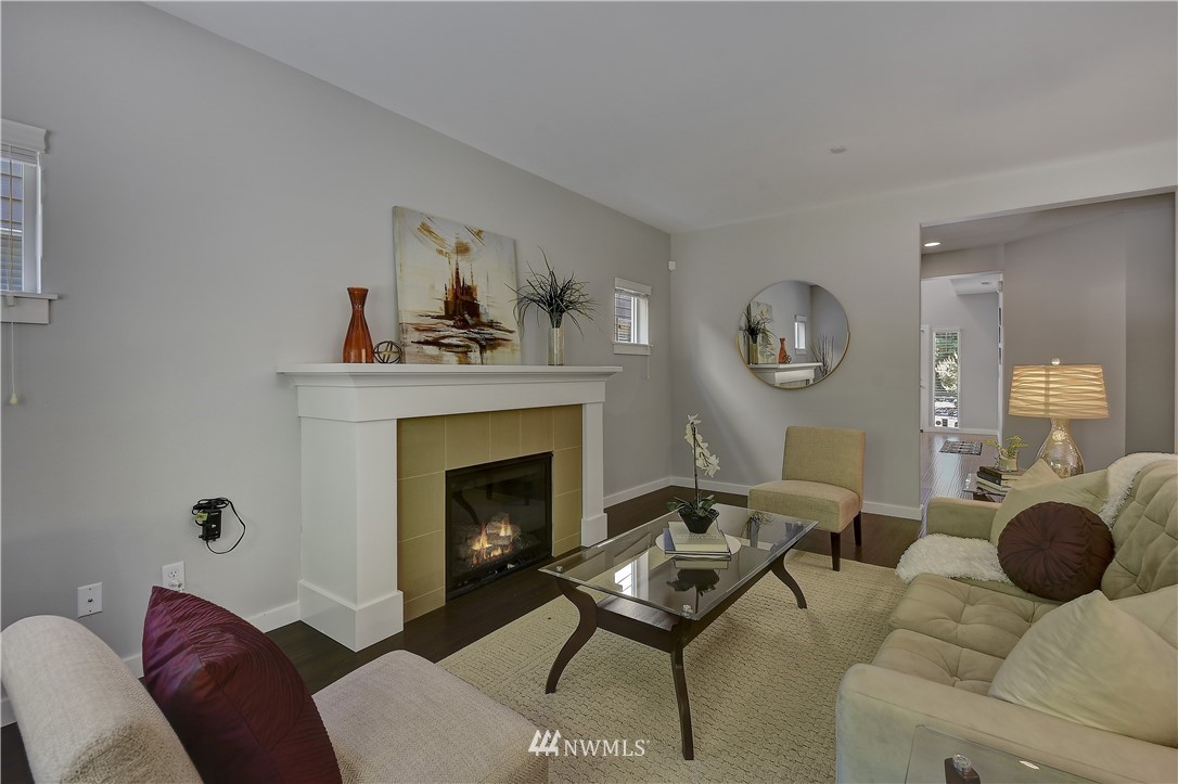 15790 Southeast 164th Place Renton, WA 98058 - Photo 4 of 28 Gallery Image 4