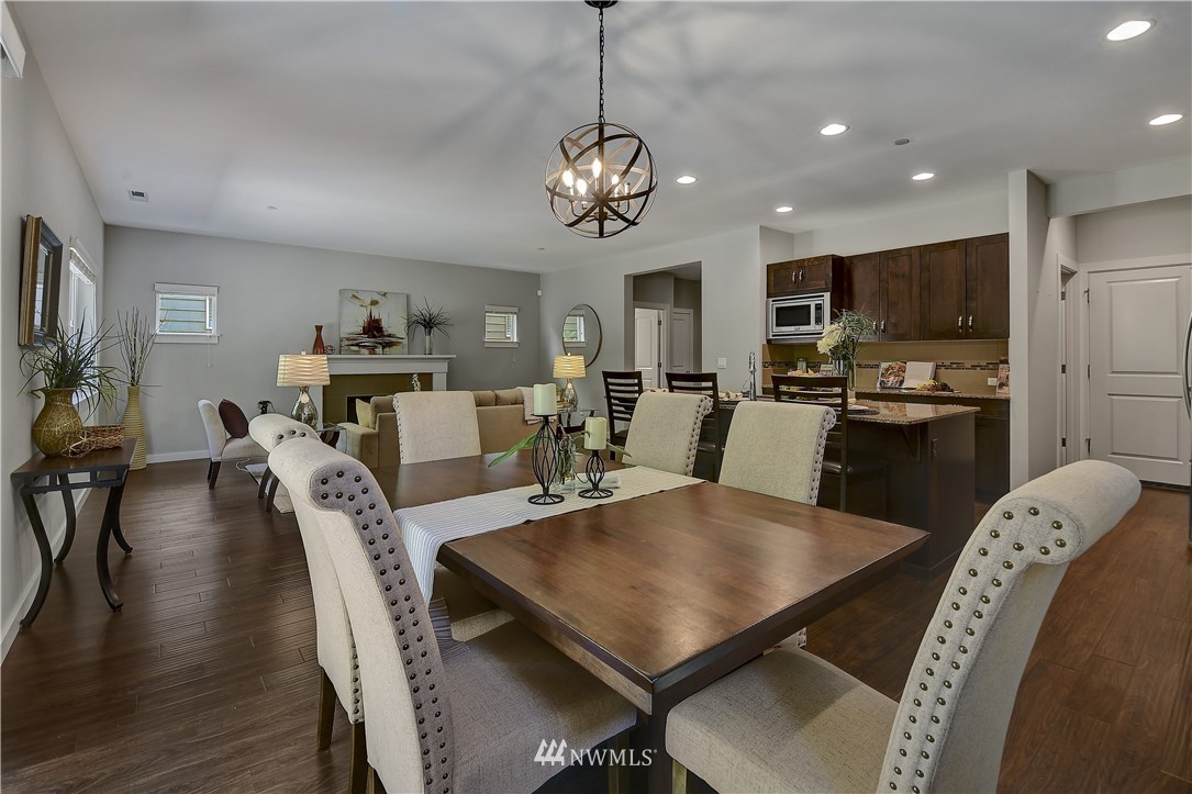 15790 Southeast 164th Place Renton, WA 98058 - Photo 10 of 28 Gallery Image 10