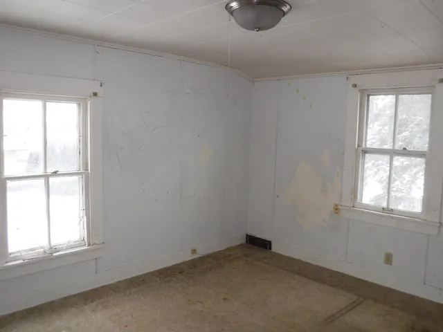 $104,900 | 708 North 10th Street, Manitowoc, WI 54220