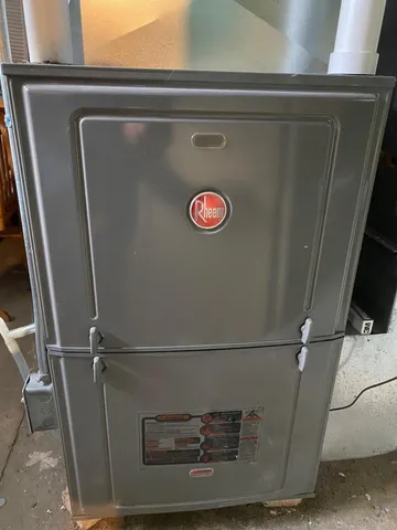 $104,900 | 708 North 10th Street, Manitowoc, WI 54220