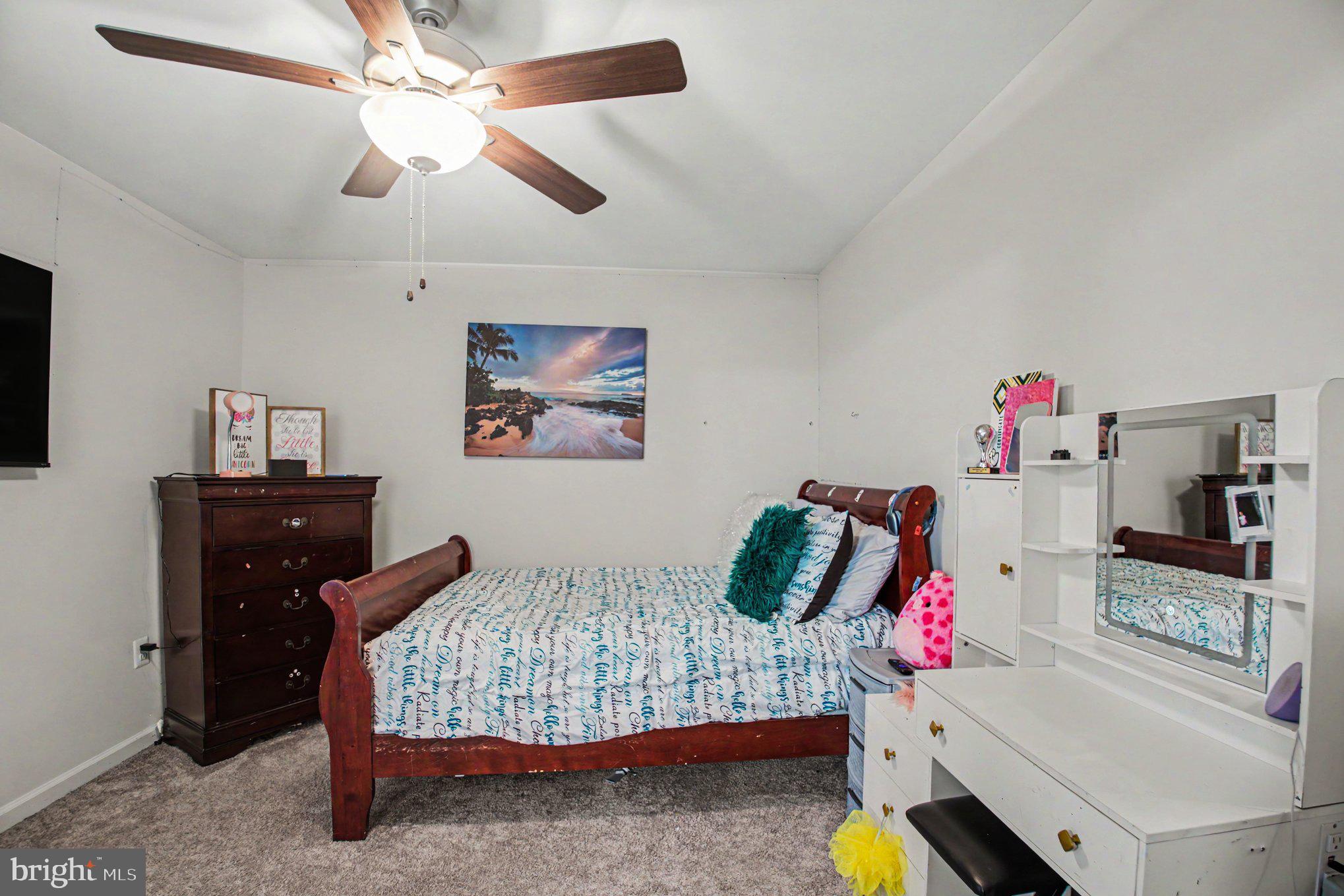 486 Holly Corner Road Fredericksburg, VA 22406 - Photo 25 of 34 Upper Level Bedroom