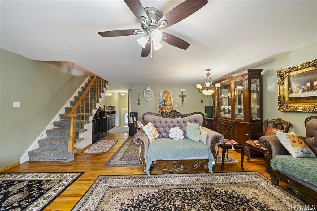 41 Woodcrest Road Staten Island, NY 10303 - Photo 5 of 21 a living room with furniture and a rug
