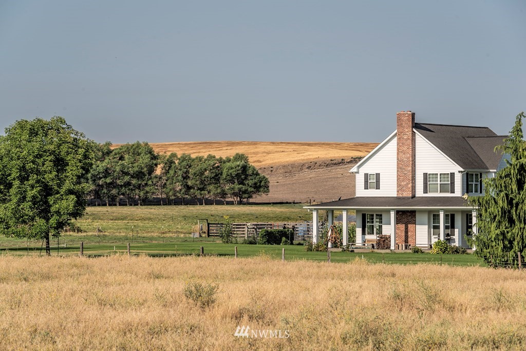 909 Stovall Road Walla Walla, WA 99362 - Photo 3 of 40