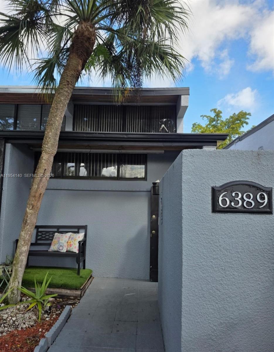 6389 Cotton Tail Road Miami Lakes, FL 33014 - Photo 3 of 16 Front entry