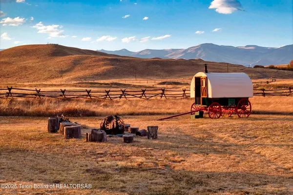 $52,800,000 | 20 A Road 5Ru, Meeteetse, WY 82433