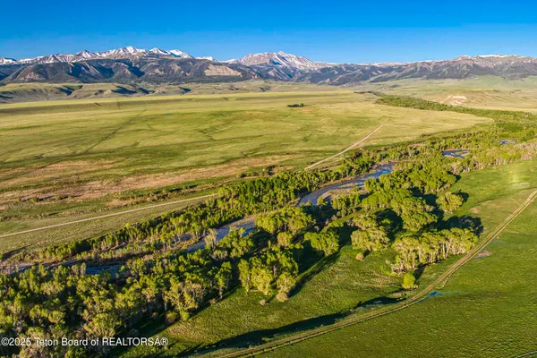 $52,800,000 | 20 A Road 5Ru, Meeteetse, WY 82433